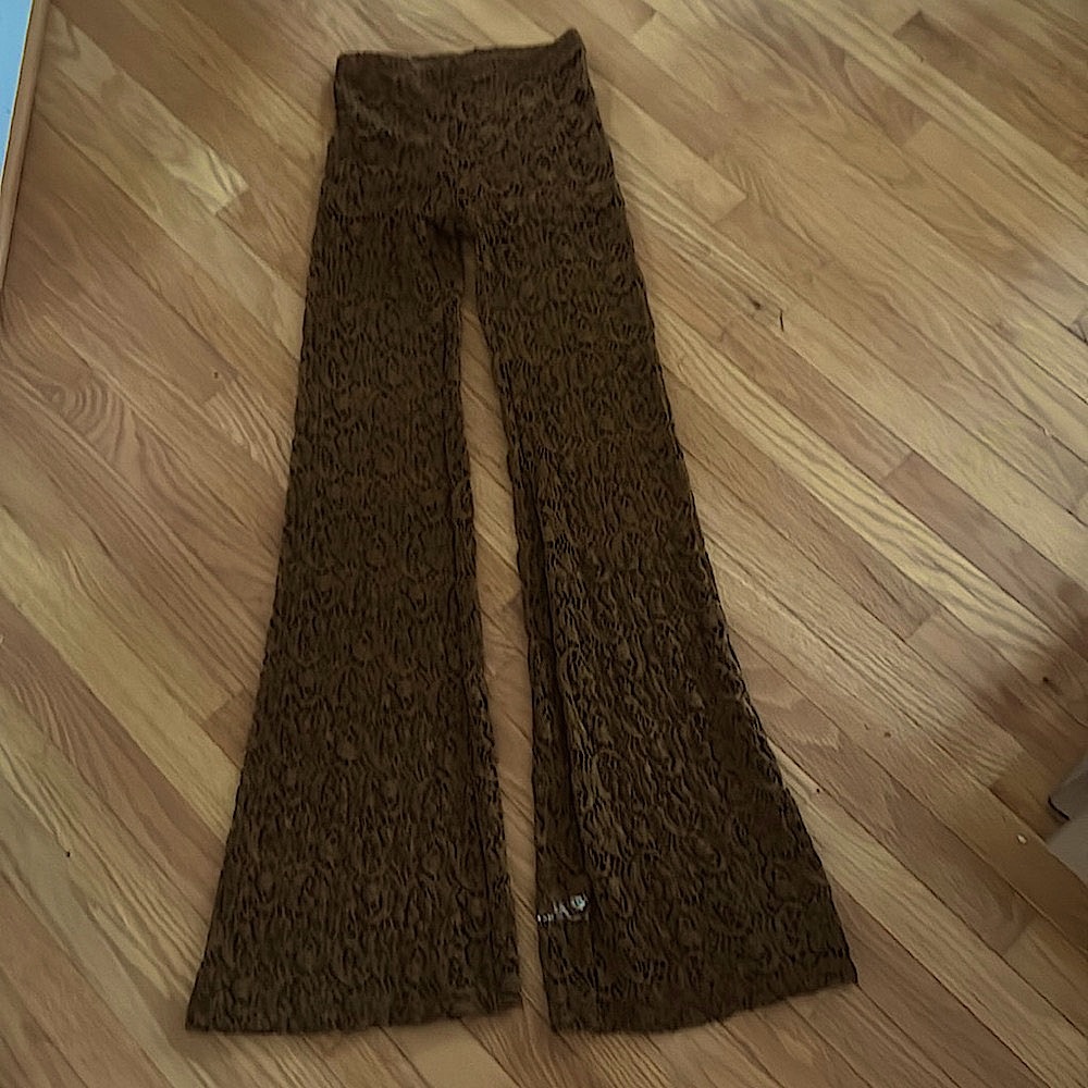 Sz Small. Nightcap brand. Brown lace pull on wide leg pants. these are gorgeous